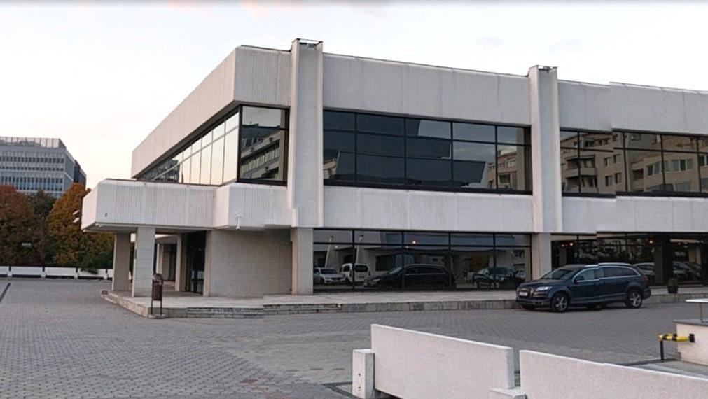 Kongresová sála, lobby, kuchyňa, jedáleň a príslušenstvo, ex Holiday Inn, 3.000m2