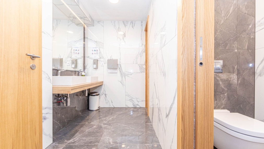 Administratívne priestory vysokého štandardu v tesnej blízkosti ŽST Petržalka