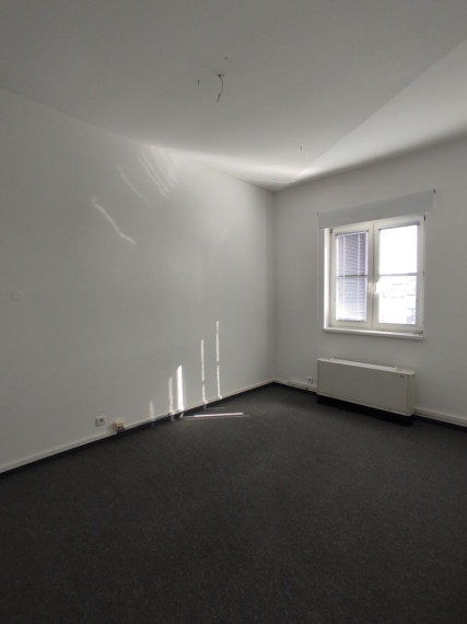 Kancelársky celok v reprezentatívnom historickom objekte v centre, 193,8 m2