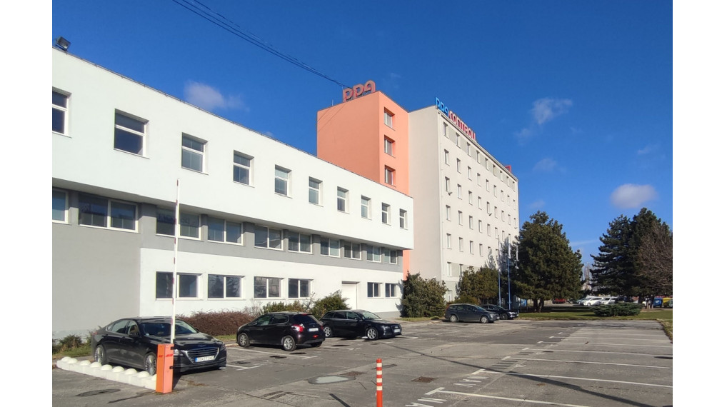 Kancelárske a skladové priestory na Vajnorskej ulici na prenájom, Bratislava III TOP