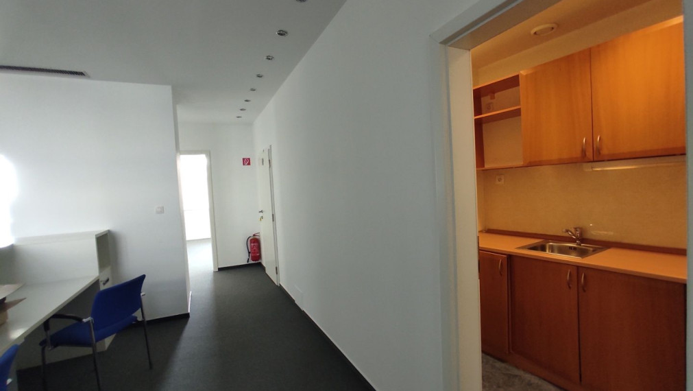 Svetlý kancelársky celok, 330m2, Hurbanovo Námestie/Obchodná, Staré Mesto