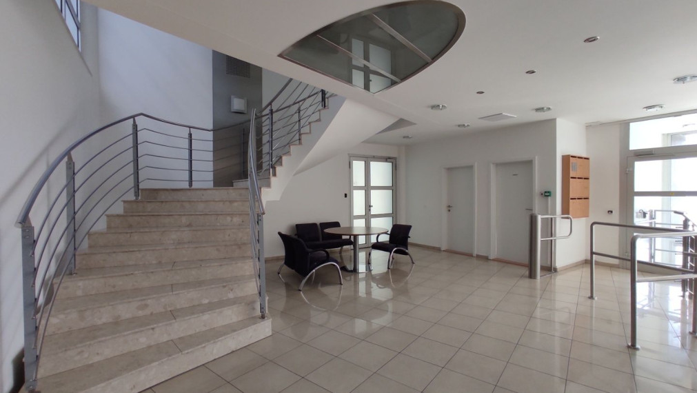 Svetlý kancelársky celok, 330m2, Hurbanovo Námestie/Obchodná, Staré Mesto