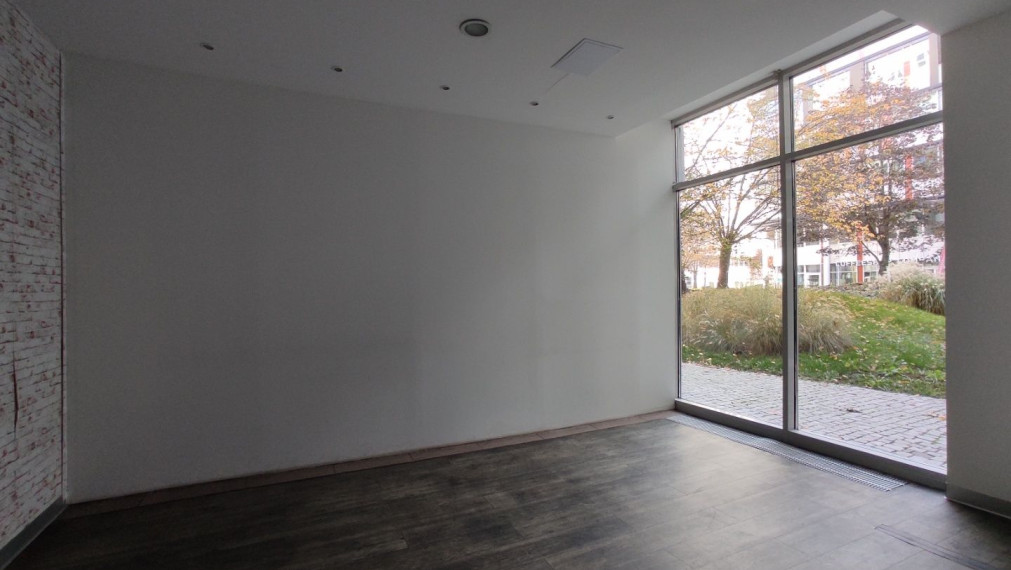 Obchodné priestory v Apollo BC 2, Prievozská-Ružinov