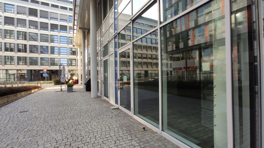 Obchodné priestory v Apollo BC 2, Prievozská-Ružinov