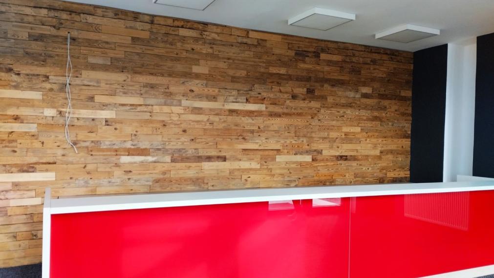 Samostatný oplotený objekt 2100 m2 Devínska Nová Ves