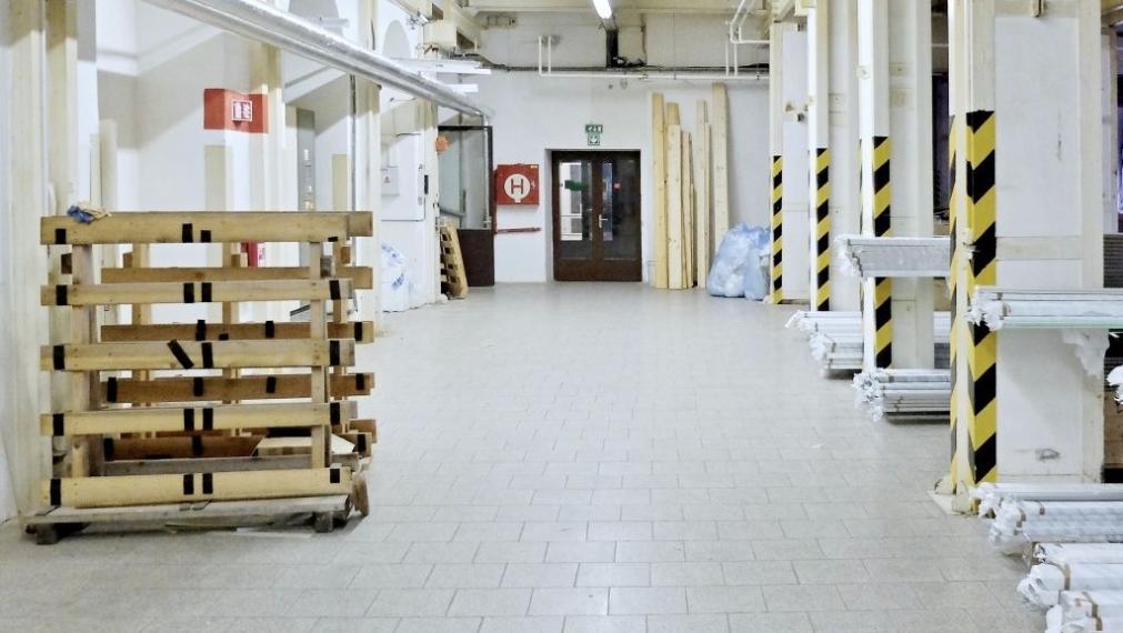 Prenájom objektu - výrobné haly 4787,4 m2 Hodonín