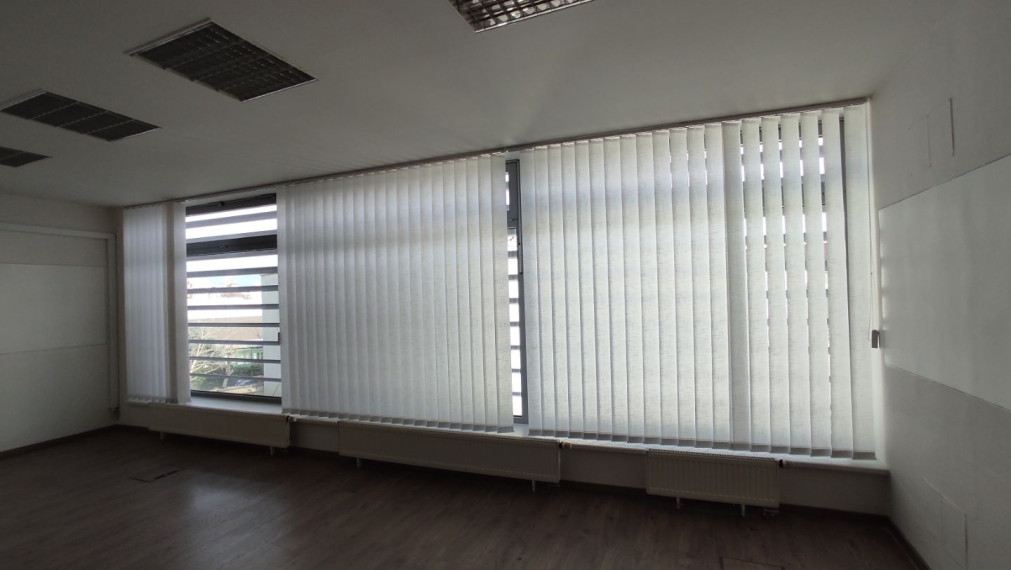 Kancelárie v blízkosti Hlavnej vlakovej stanice, Karpatská, BAI