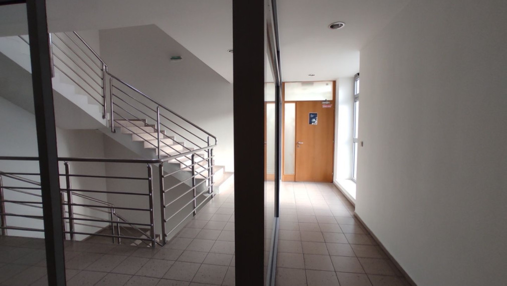 Kancelárie v blízkosti Hlavnej vlakovej stanice, Karpatská, BAI