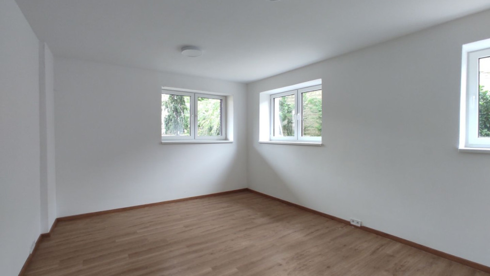 Objekt vhodný na podnikanie, Podunajské Biskupice