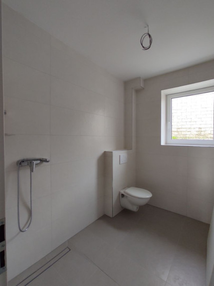 Objekt vhodný na podnikanie, Podunajské Biskupice