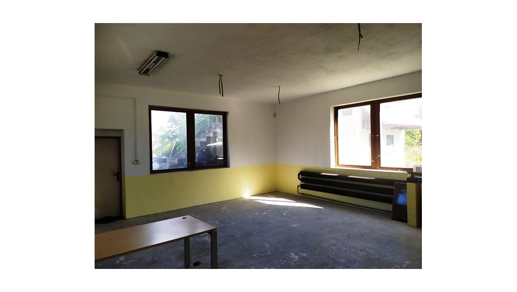 Výrobno-skladový objekt s administratívou na predaj