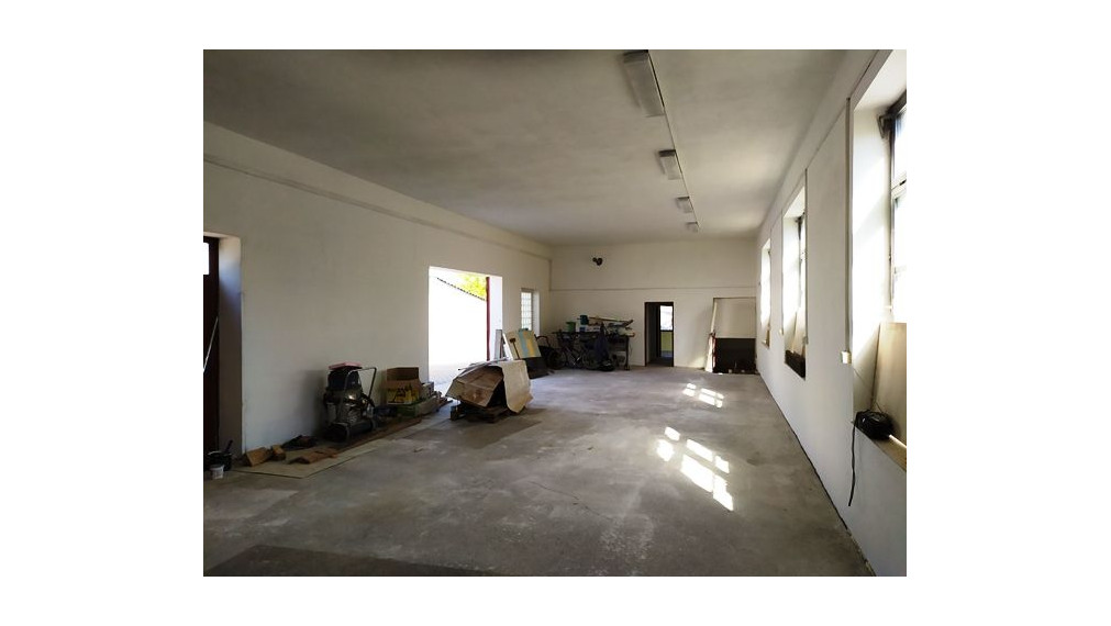 Výrobno-skladový objekt s administratívou na predaj