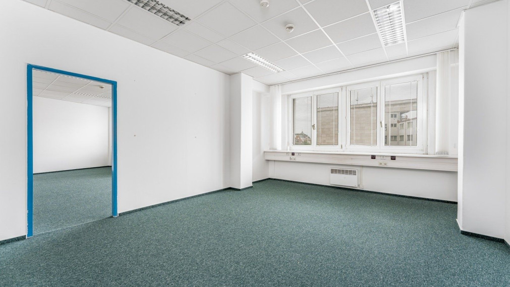 Kancelárske priestory v centre Starého Mesta, Štúrova ulica-Luxor TOP