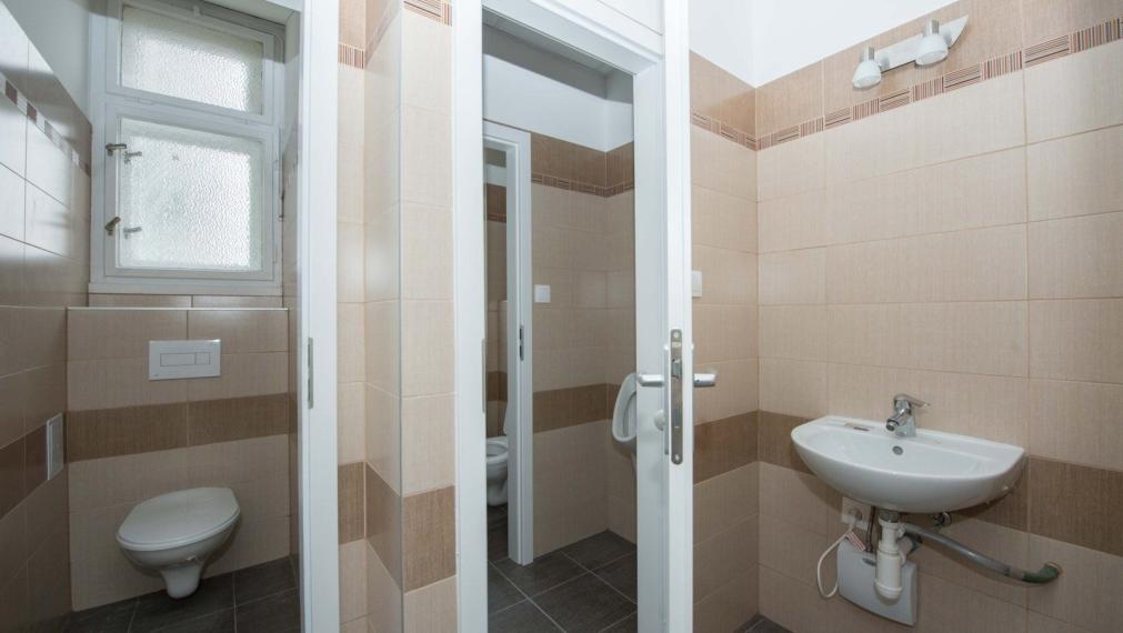 Kancelárske priestory na Námestí SNP, v blízkosti Kamenného Námestia, 80m2 TOP