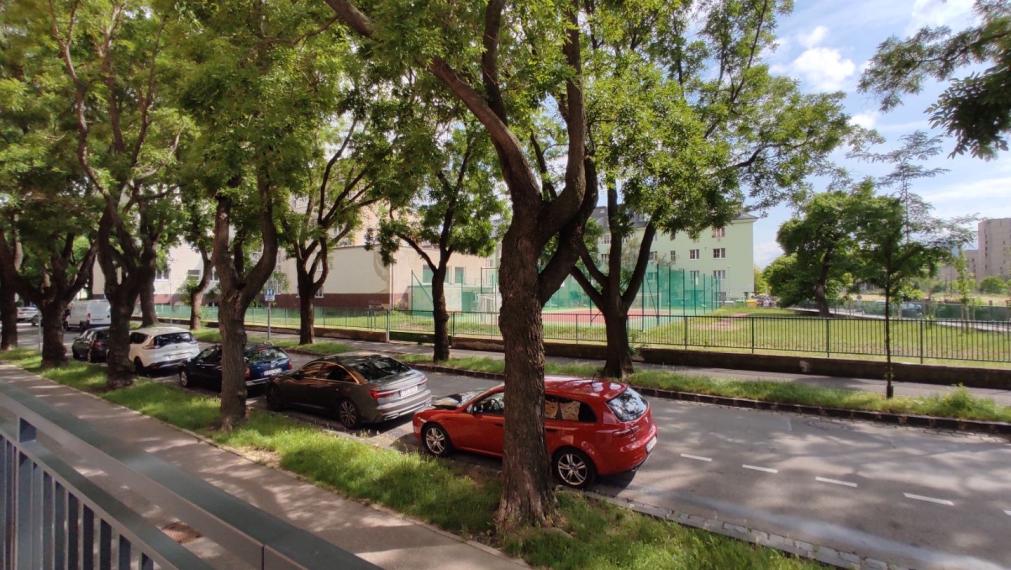 Obchodný priestor 500m2 s priestrannou terasou, v blízkosti polikliniky Tehelná – Bratislava III