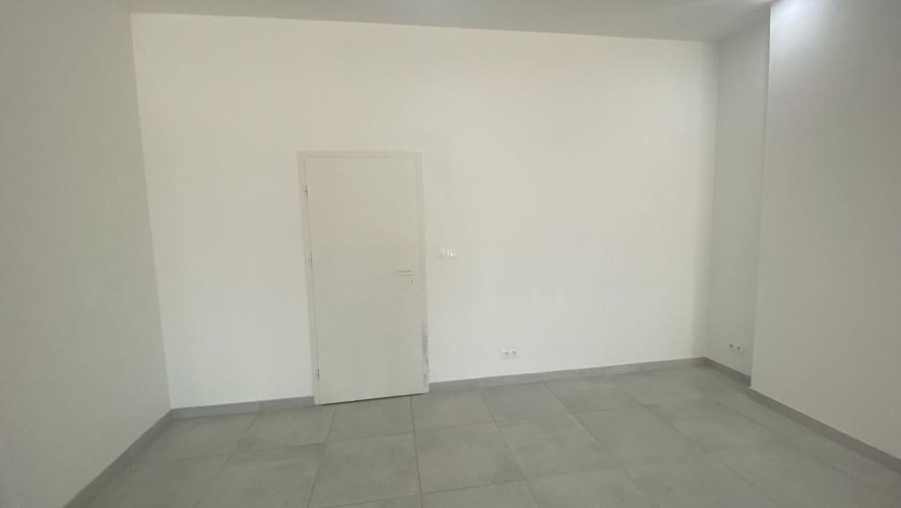 Obchodný priestor na prenájom - ul. Údernícka, Bratislava V 