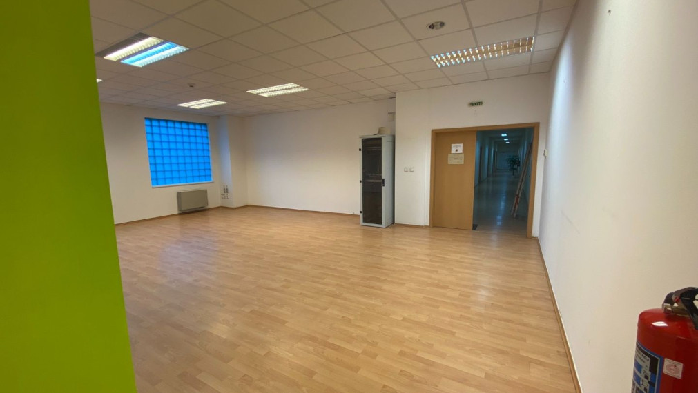 Rekonštruované kancelárske priestory na prenájom - Bratislava V