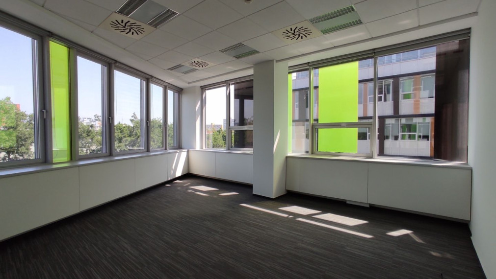 Kancelárske priestory v Apollo BC 2, Prievozská - Ružinov