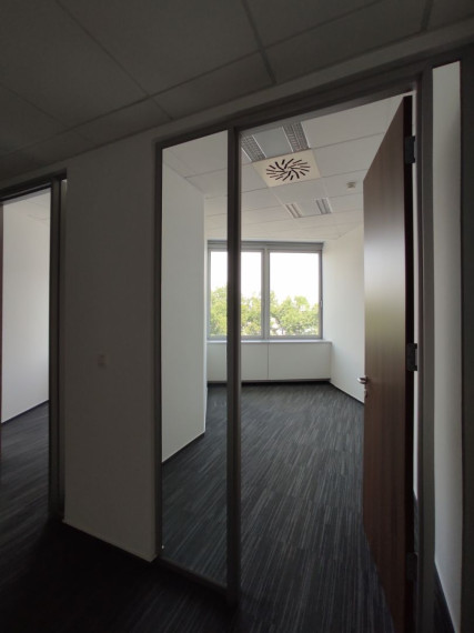 Kancelárske priestory v Apollo BC 2, Prievozská - Ružinov