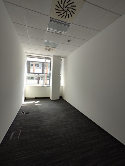 Kancelárske priestory v Apollo BC 2, Prievozská - Ružinov