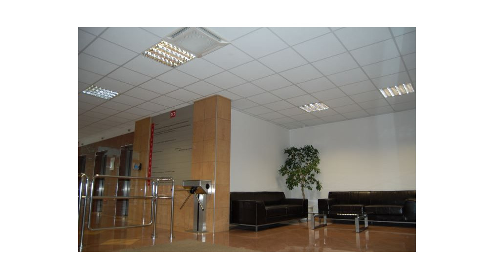 Uzavretý celok kancelárii v zrekonštruovanej budove, Miletičova, BAII