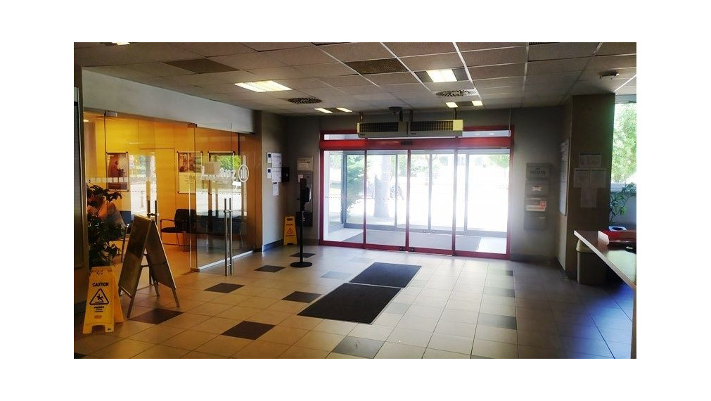 Kancelária 39,5 m2 s umývadlom v BA III na prenájom