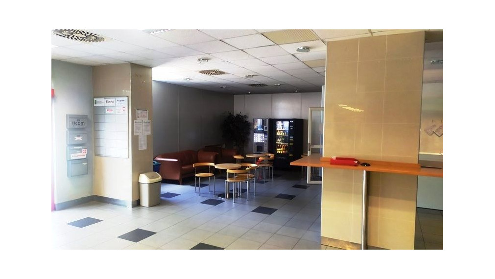 Kancelária 39,5 m2 s umývadlom v BA III na prenájom