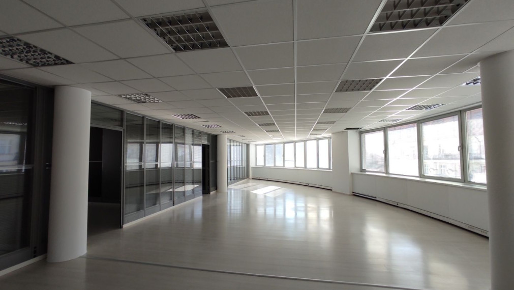 Moderné administratívne priestory s terasou - Palisády, 250 m2
