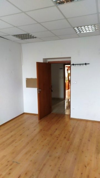 Kancelársky priestor 3x 18,5m² v Ružinove