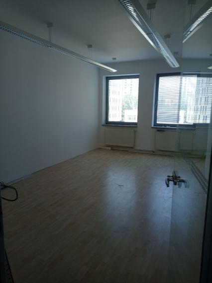 Kancelárske priestory na Panónskej ceste 37 až 148,5 m2