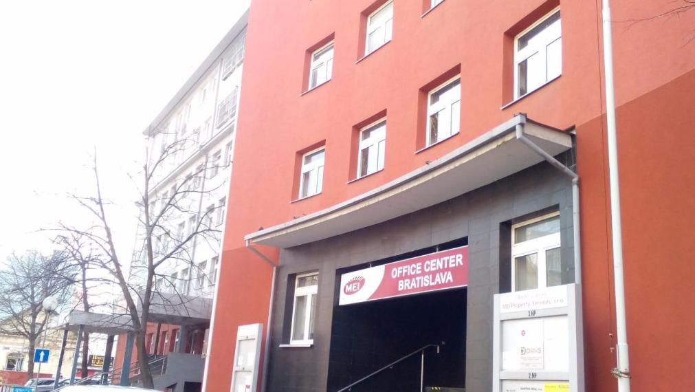 Kancelárske priestory na Záhradníckej ulici na prenájom, Ružinov