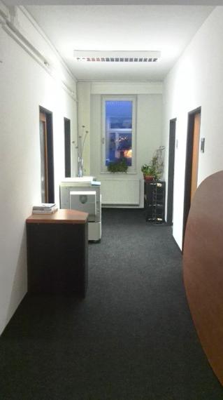 Kancelársky priestor na prenájom, Studená, Bratislava II, 200m2
