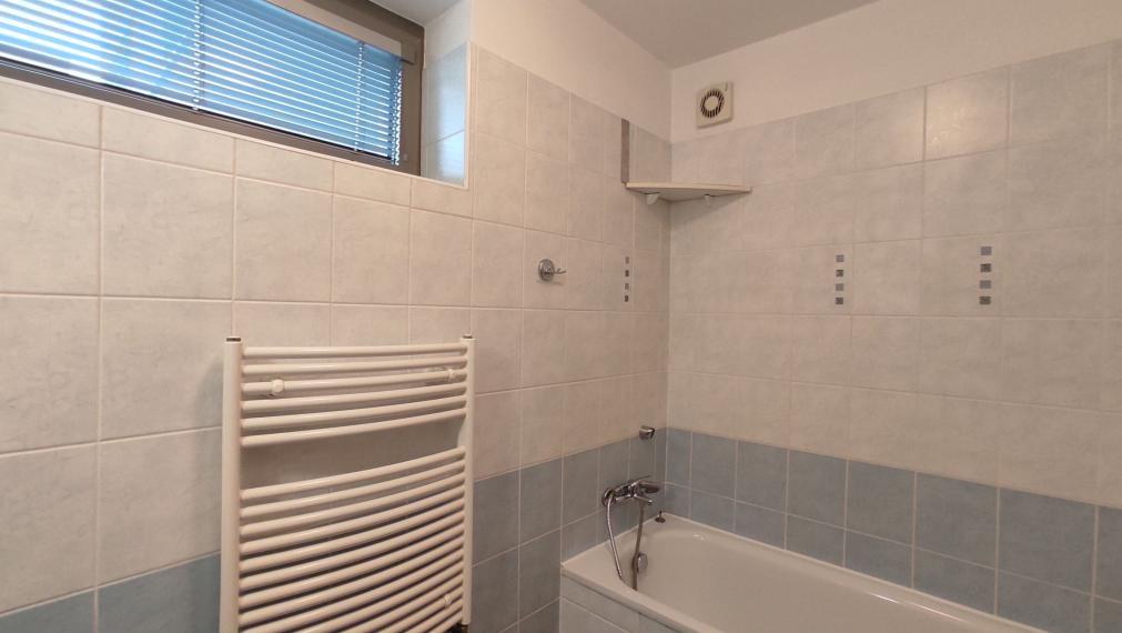 Celok 2 kancelárií so zázemím + 2x PARKING, v blízkosti Polusu, 51,50 m² + 4,2m² LOGGIA