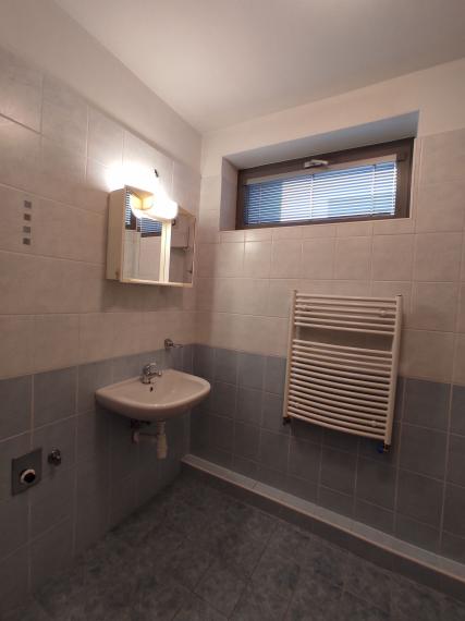 Celok 2 kancelárií so zázemím + 2x PARKING, v blízkosti Polusu, 51,50 m² + 4,2m² LOGGIA