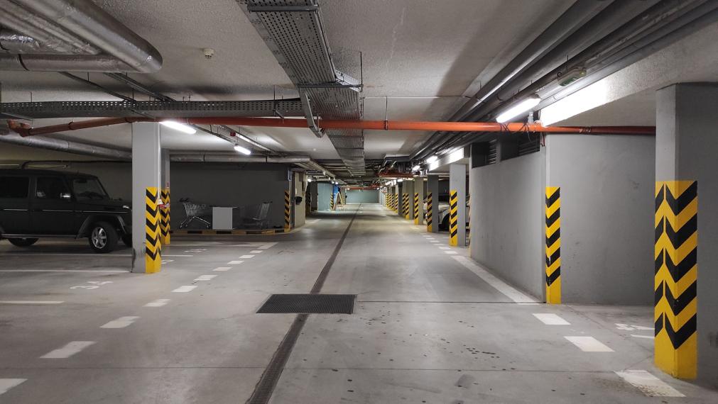 Celok 2 kancelárií so zázemím + 2x PARKING, v blízkosti Polusu, 51,50 m² + 4,2m² LOGGIA
