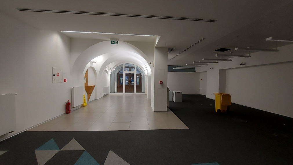 Lukratívny 250-350m2 obchodný priestor na Obchodnej ulici, BAI 