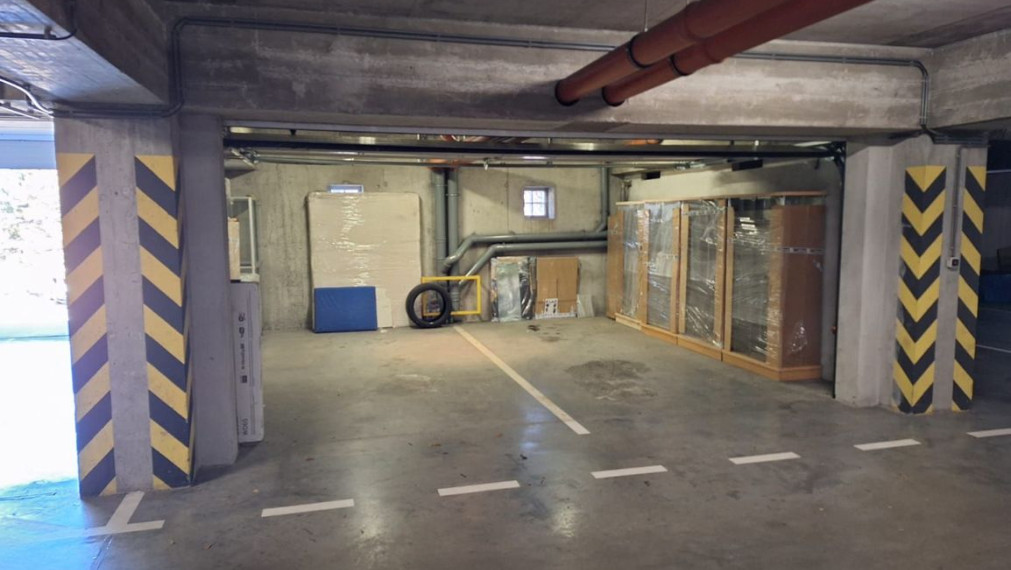 Dvojgaráž 6x7m  , ul. Tupého, Bratislava III  TOP