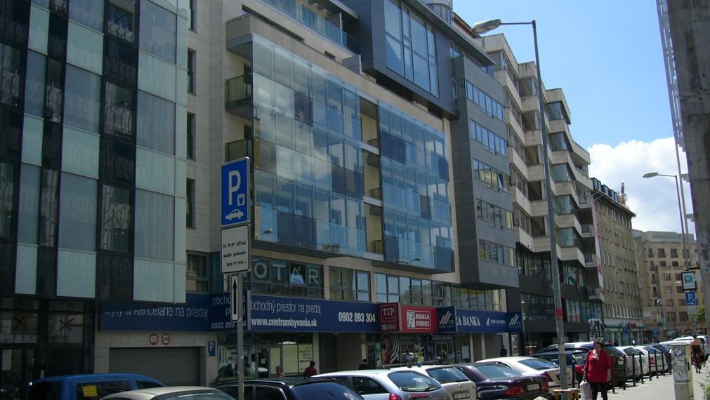 Celok 2 kancelárií 64m2 s vlastným zázemím v centre na Dunajskej ulici - Staré Mesto