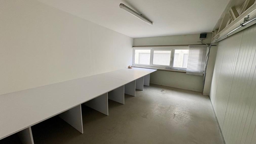 Na prenájom moderný skladový priestor v polyfunkčnom areáli na Starej Vajnorskej ulici