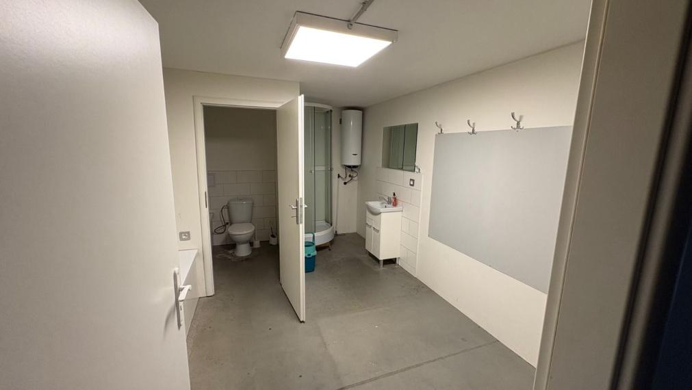 Na prenájom moderný skladový priestor v polyfunkčnom areáli na Starej Vajnorskej ulici