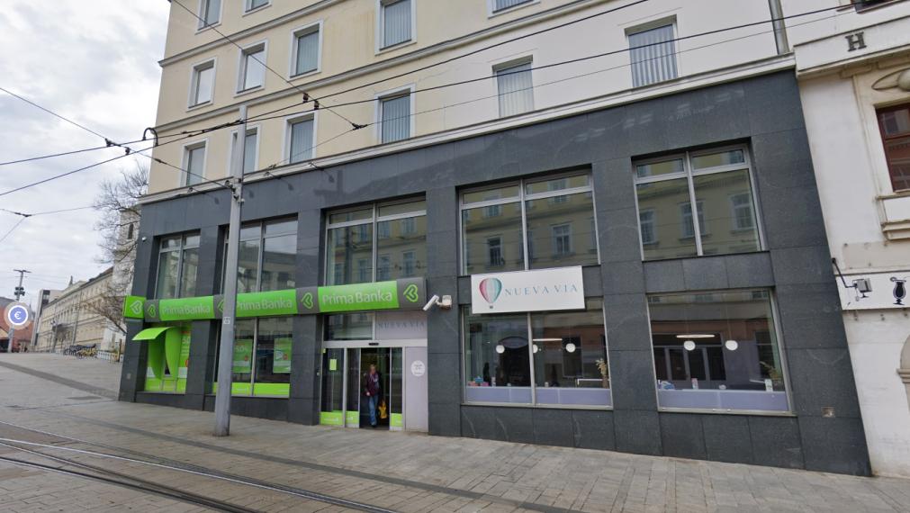 Obchodný/gastro priestor na prenájom, Obchodná/Hurbanovo Námestie, Bratislava-Staré Mesto