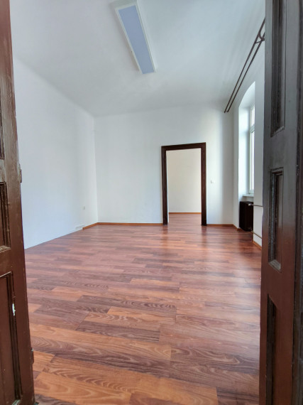 Na prenájom atraktívny obchodný priestor - ul. Šancova, Bratislava I