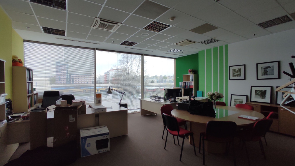 Lukratívny svetlý priestor s preskleným výkladom, Vienna Gate, Kopčianska-Petržalka