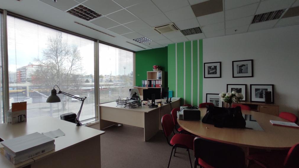 Lukratívny svetlý priestor s preskleným výkladom, Vienna Gate, Kopčianska-Petržalka