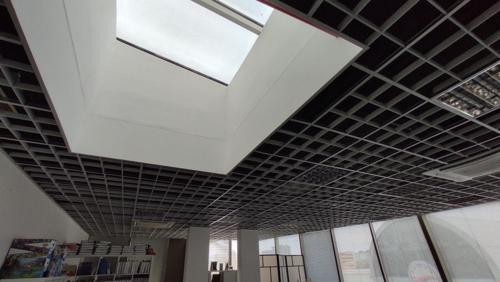 Reprezentatívny priestor 232,96m2 s presklenými výkladmi, Vienna Gate, Kopčianska-Petržalka