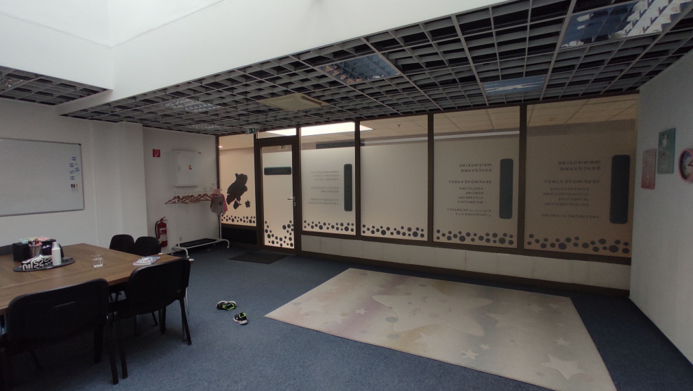 Reprezentatívny priestor 232,96m2 s presklenými výkladmi, Vienna Gate, Kopčianska-Petržalka