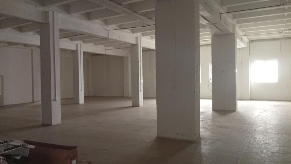 Vykurované skladové priestory na prenájom 447 m2, Trenčín, Za mostami