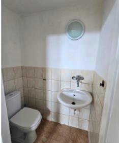 Na prenájom zrekonštruovaná kancelária vo výmere 24,5 m² v Nitre