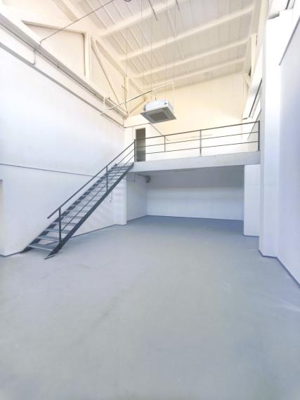 Na prenájom moderný skladový / výrobný priestor v polyfunkčnom areáli, Bratislava III TOP