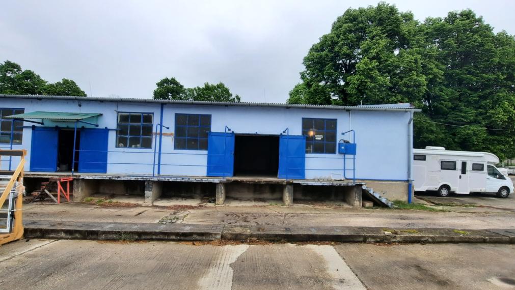 Prenájom murovaného skladu 150 m² – ideálny na podnikanie, Nitra